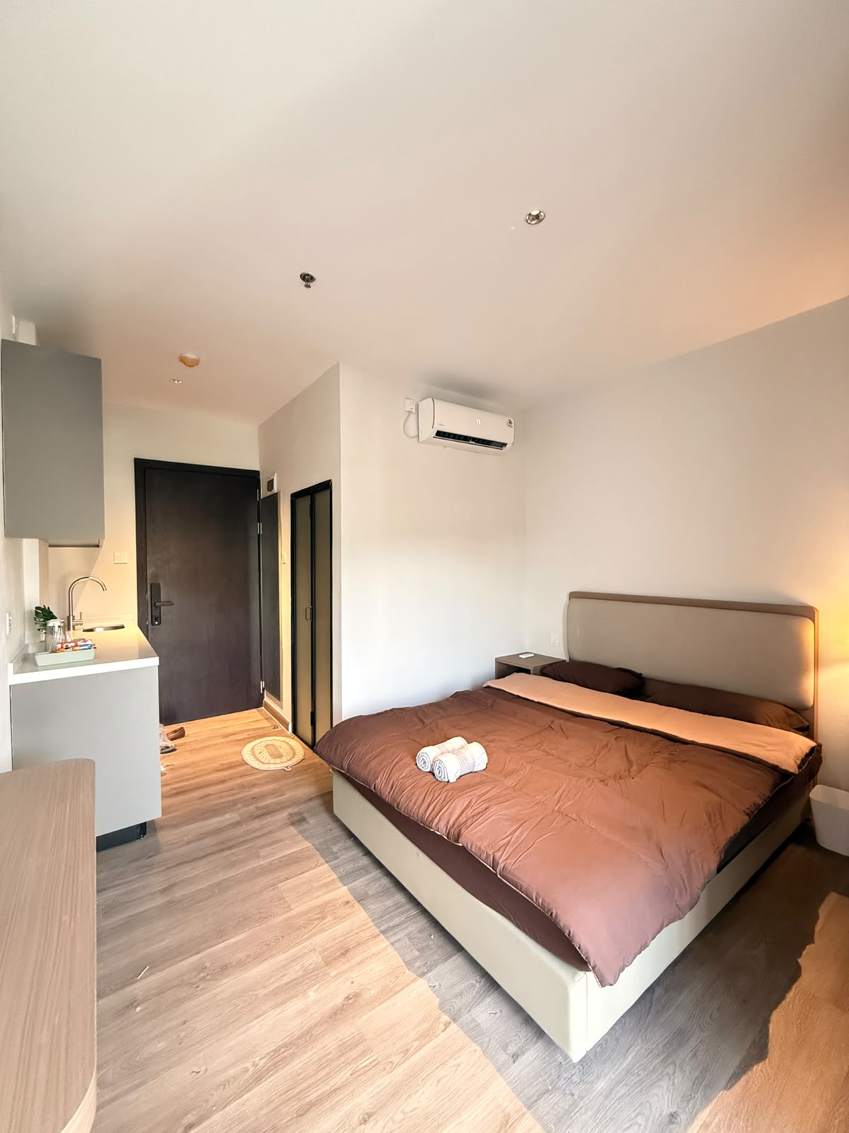 24 Azure Suite | Sewa | Studio | Lantai 5