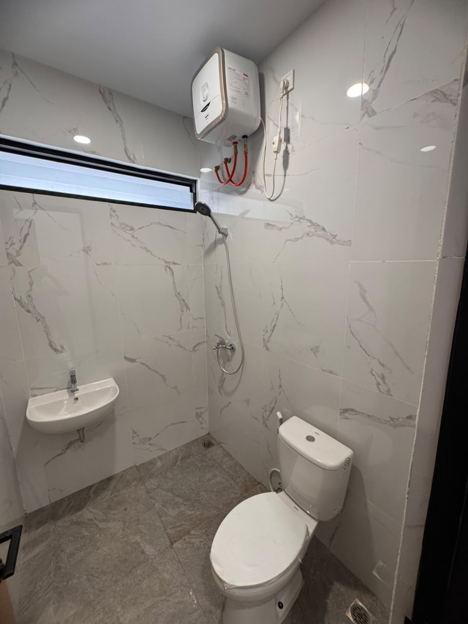 31 Garden Avenue Residence Rosewood | Sewa | 4 Bedroom | 3 Bathroom